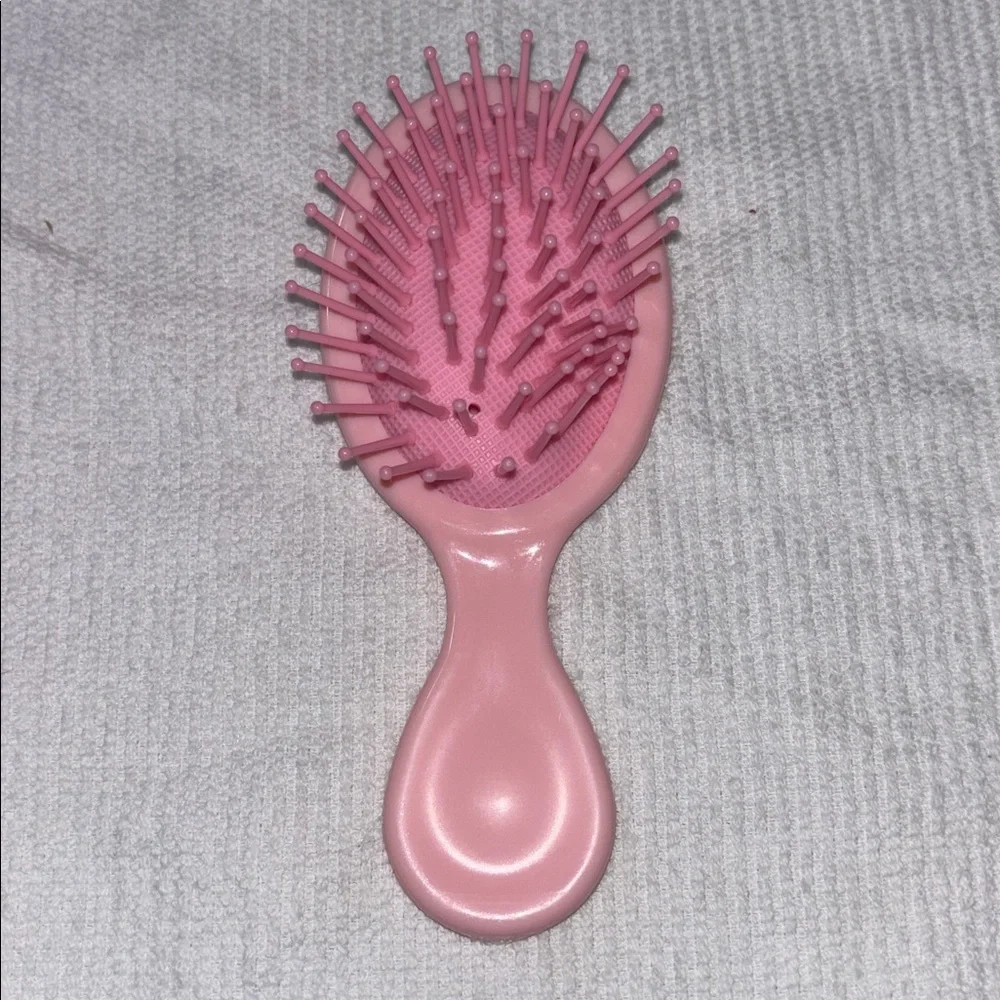 Hello Kitty Pink Hairbrush